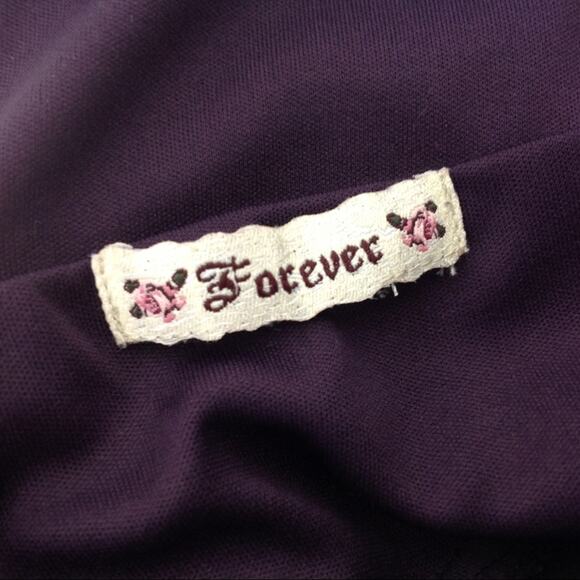 Forever 21‎  Sugar Plum Purple Beaded Sleeveless Top V-neck Satin Size Small - Picture 6 of 7